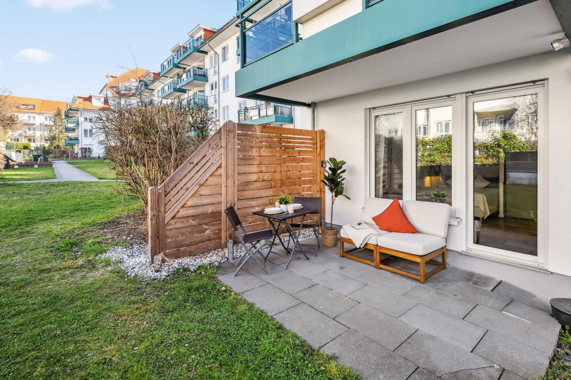 Traber Apartments Studio Kaffee Terrasse & Parken Leipzig Exterior photo